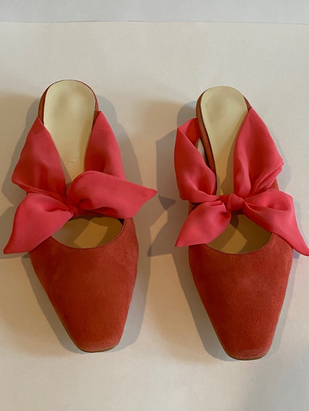 About Arianne | Rare Coral Suede Slides with Chiffon Bow | Size 41 - Picture 8 of 8